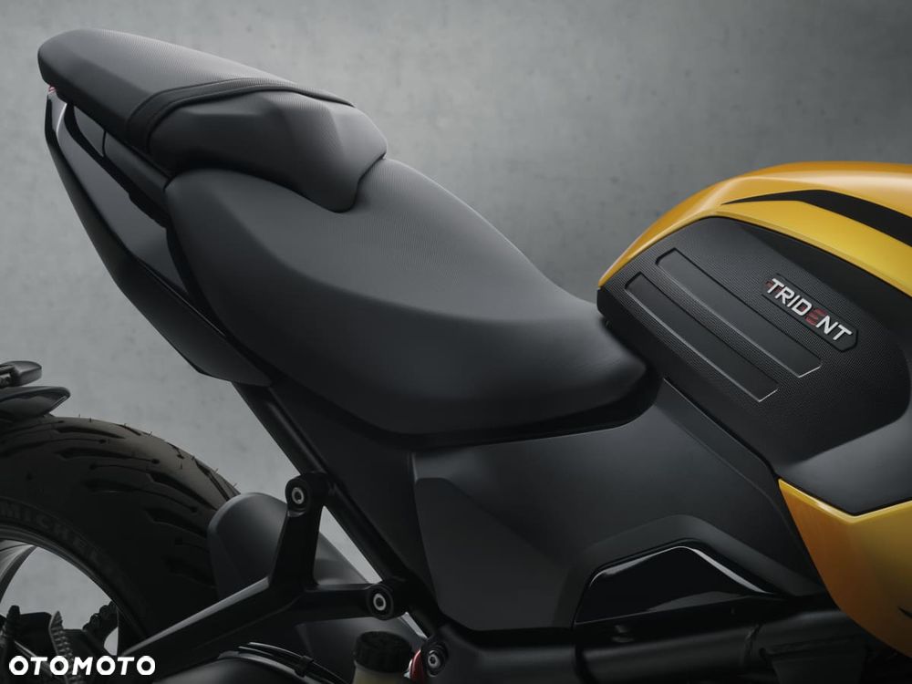 Triumph Trident - 7