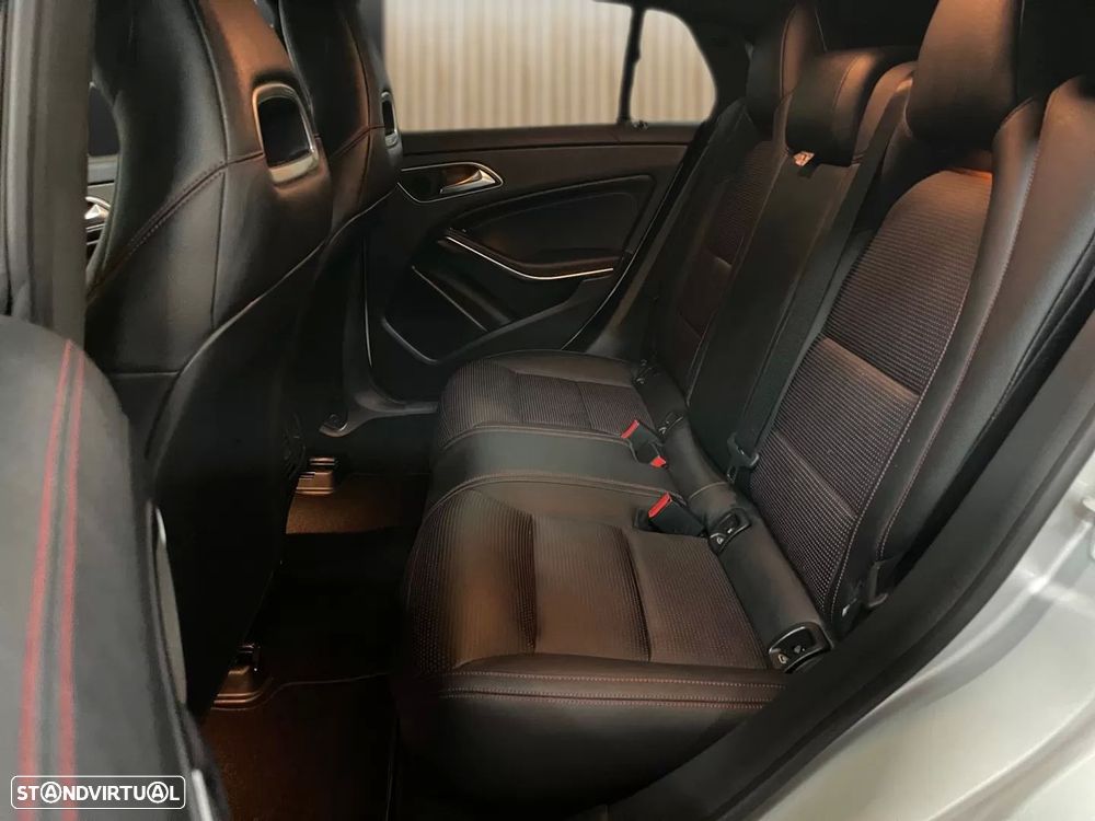 Mercedes-Benz CLA 180 d Shooting Brake AMG Line - 17