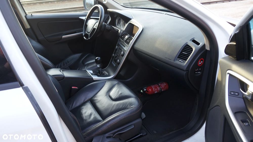 Volvo XC 60 D3 Momentum - 8