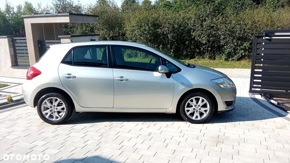 Toyota Auris 1.4 D-4D Luna - 11