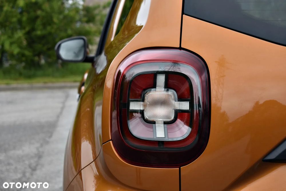 Dacia Duster 1.0 TCe SL Celebration - 11