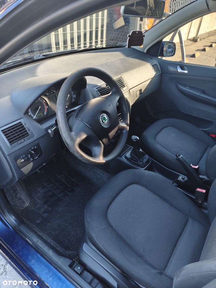 Skoda Fabia - 4