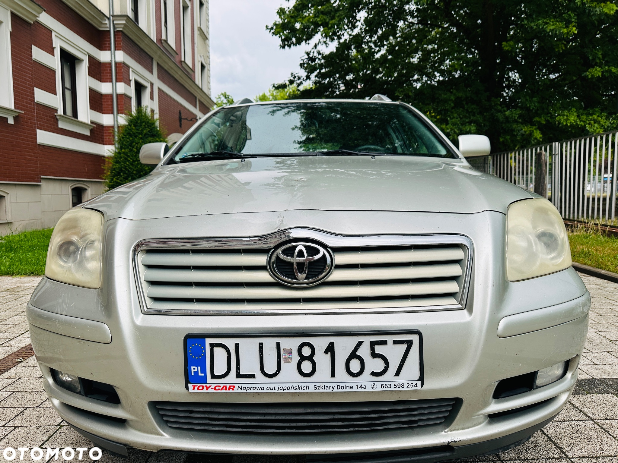 Toyota Avensis 2.0 D-4D High - 2