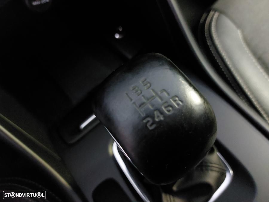 Volvo XC 40 2.0 D3 Momentum - 21