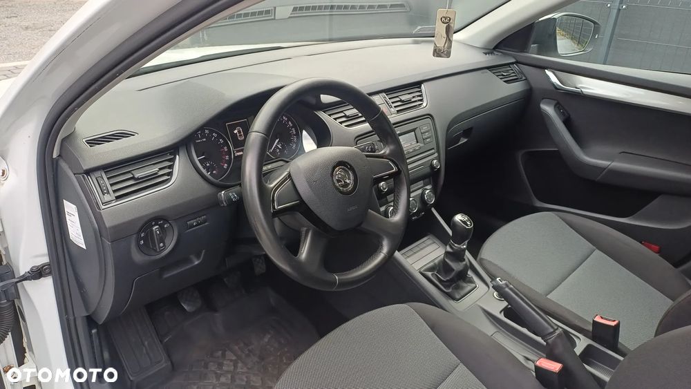 Skoda Octavia 1.6 TDI Active - 9