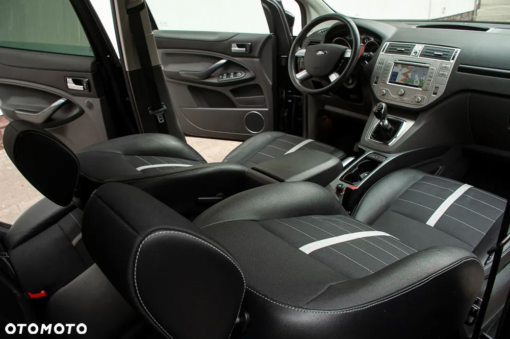 Ford Kuga 2.0 TDCi 4x4 Champions Edition - 28