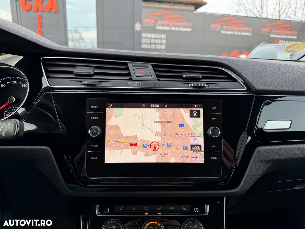 Volkswagen Touran 2.0 TDI SCR Highline - 15