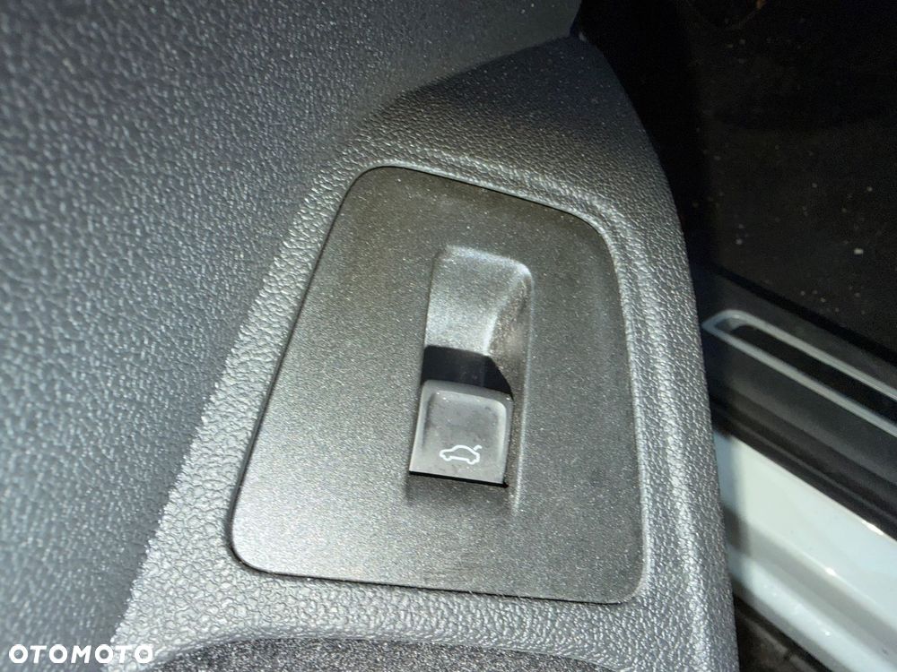 Volkswagen Tiguan 2.0 TSI 4Motion DSG OPF IQ.DRIVE - 10