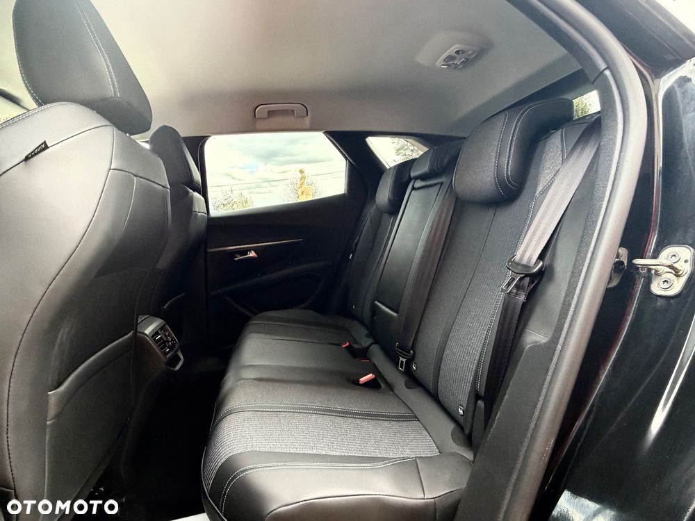 Peugeot 3008 BlueHDi 130 Stop & Start EAT8 Allure - 16