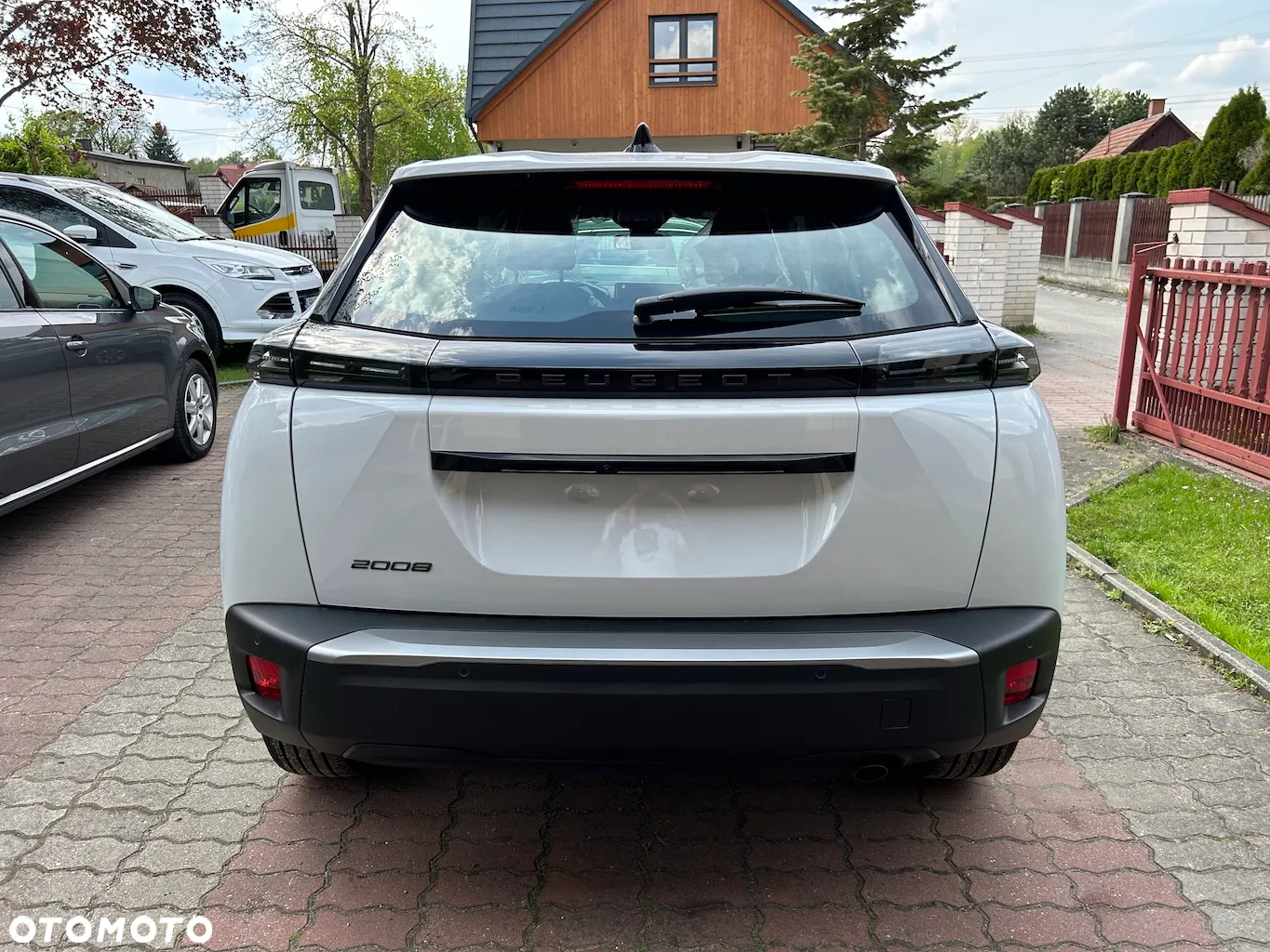 Peugeot 2008 1.2 PureTech Active S&S - 6