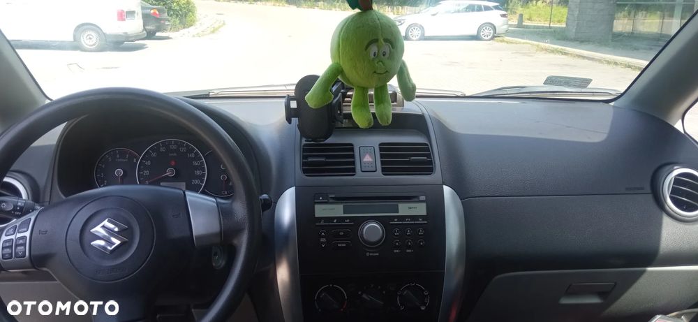 Suzuki SX4 1.5 - 8