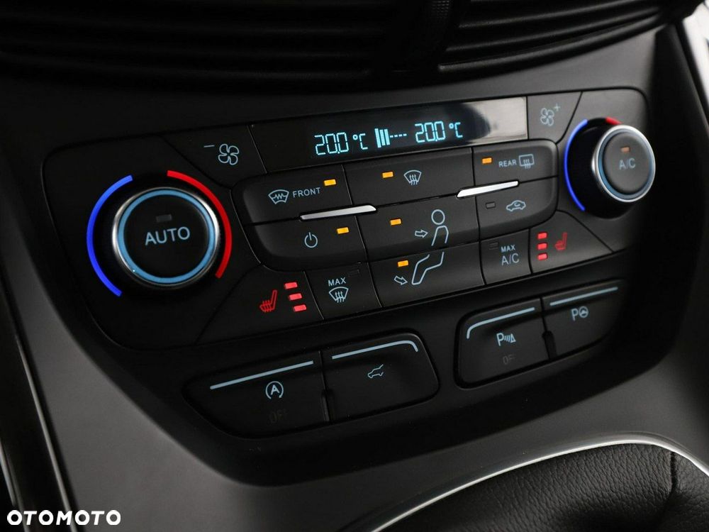 Ford Kuga 1.5 EcoBoost 2x4 Titanium - 28