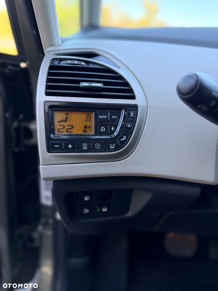 Citroën C4 Picasso - 21