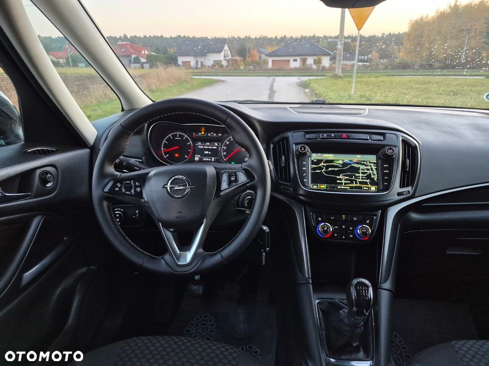 Opel Zafira 2017 photo 4