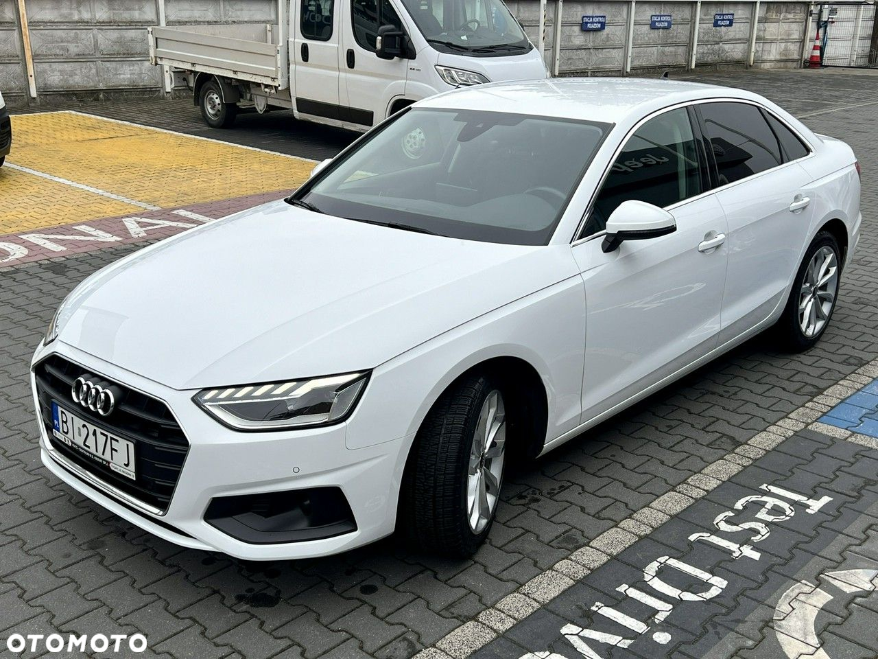 Audi A4 - 4