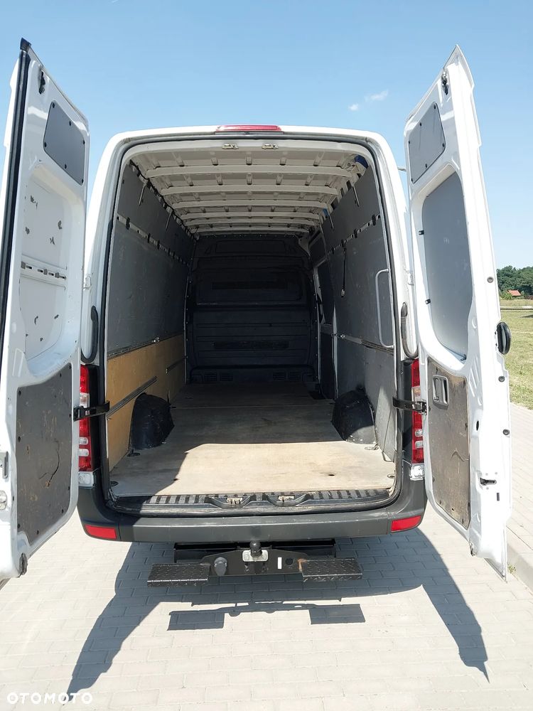 Mercedes-Benz Sprinter - 4