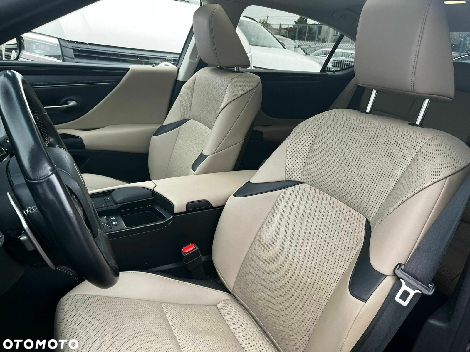 Lexus ES - 11