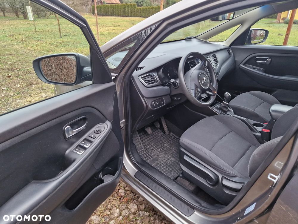 Kia Carens 1.6 GDI M EU6 - 7