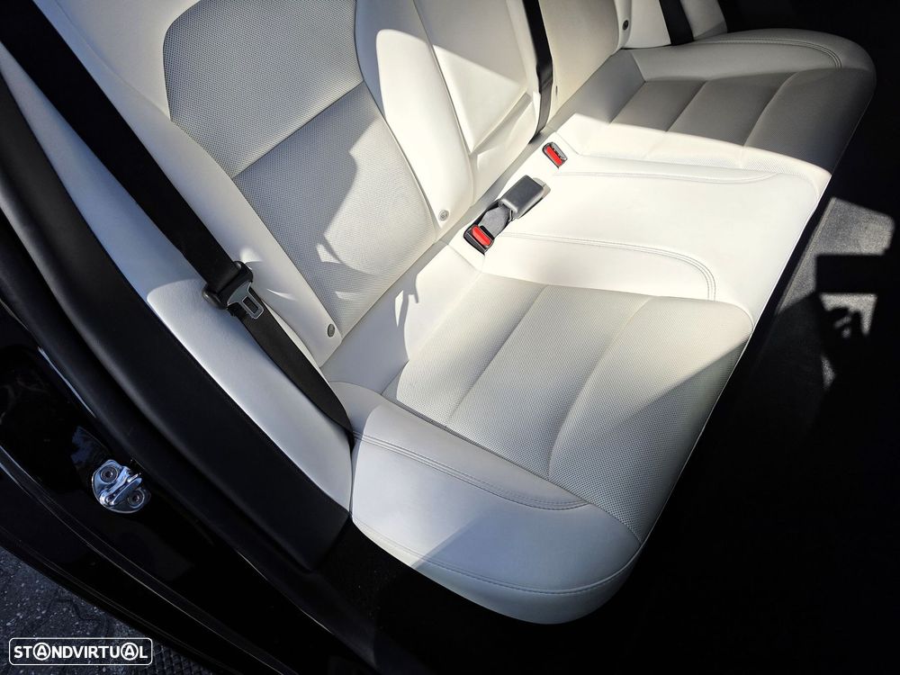 Tesla Model 3 Standard Range Plus RWD - 31