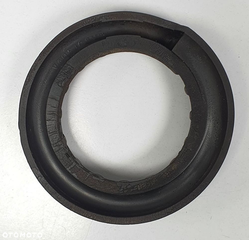 GUMA PODKŁADKA SPRĘŻYNY VOLVO C30 3M51-5599-BC - 3