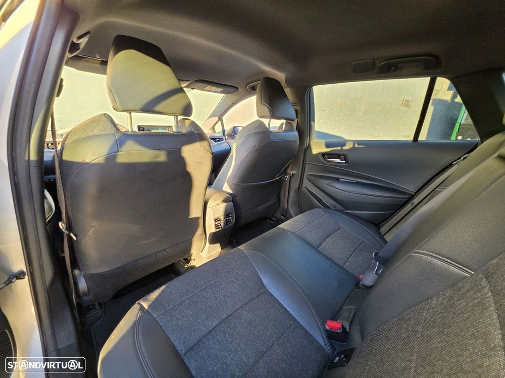 Toyota Corolla Touring Sports 1.8 Hybrid Comfort+P.Sport - 16