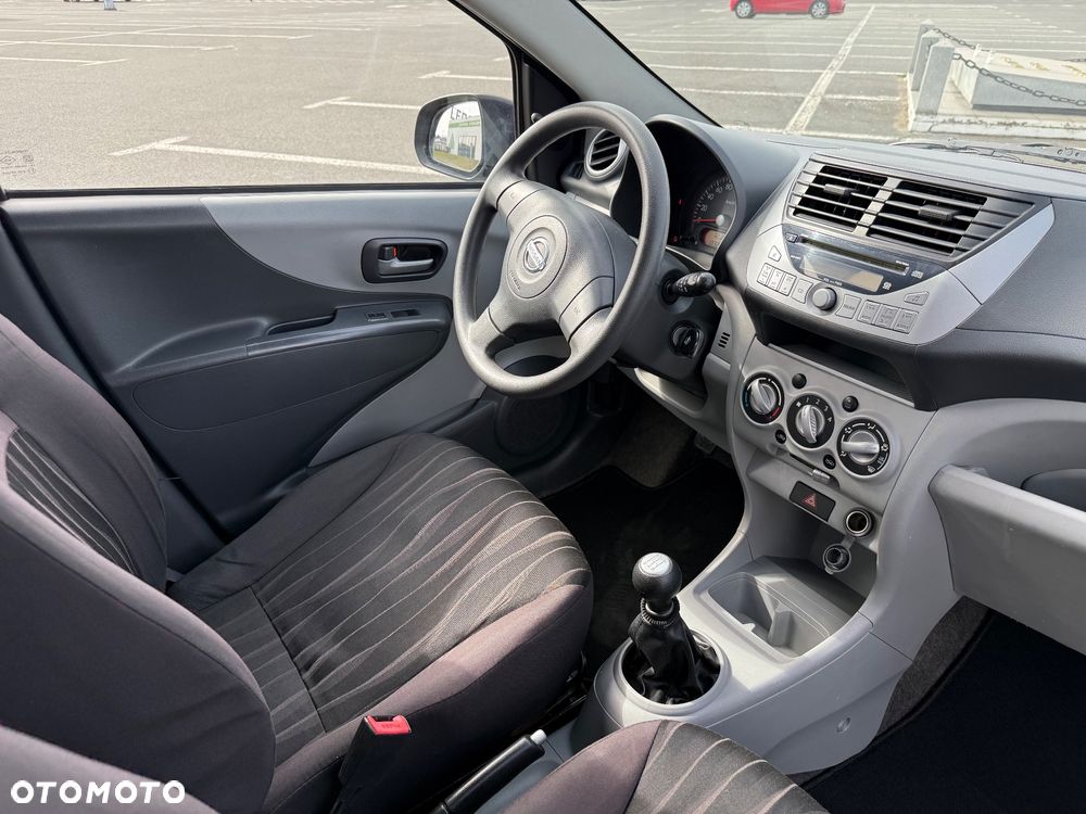 Nissan Pixo - 7
