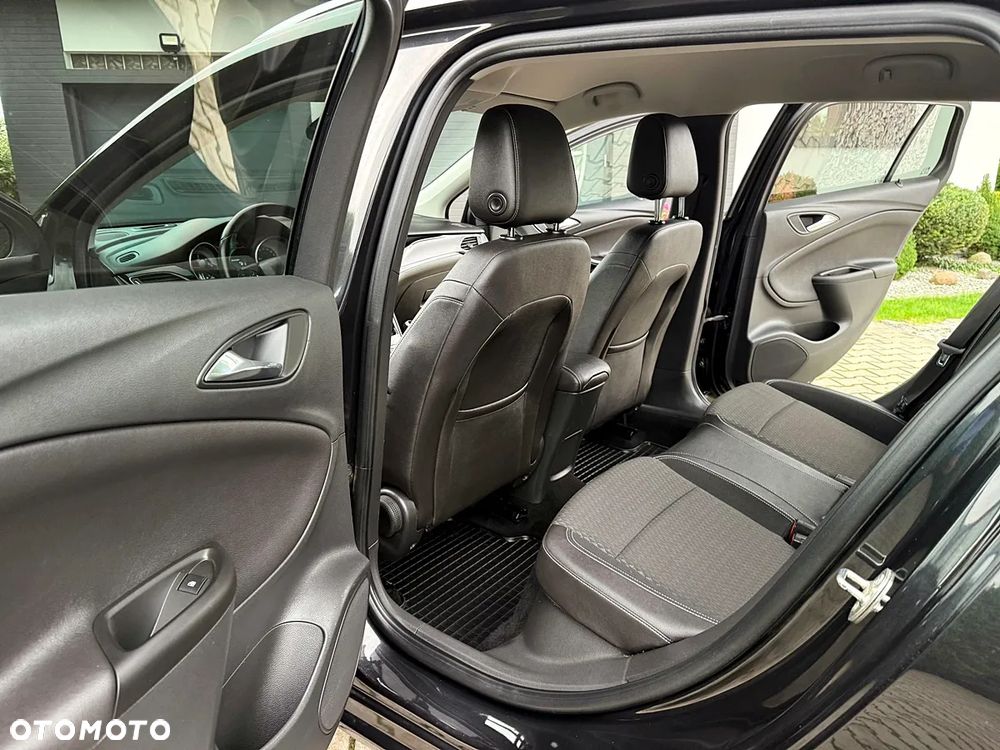 Opel Astra 1.6 BiTurbo D (CDTI) Start/Stop Innovation - 19