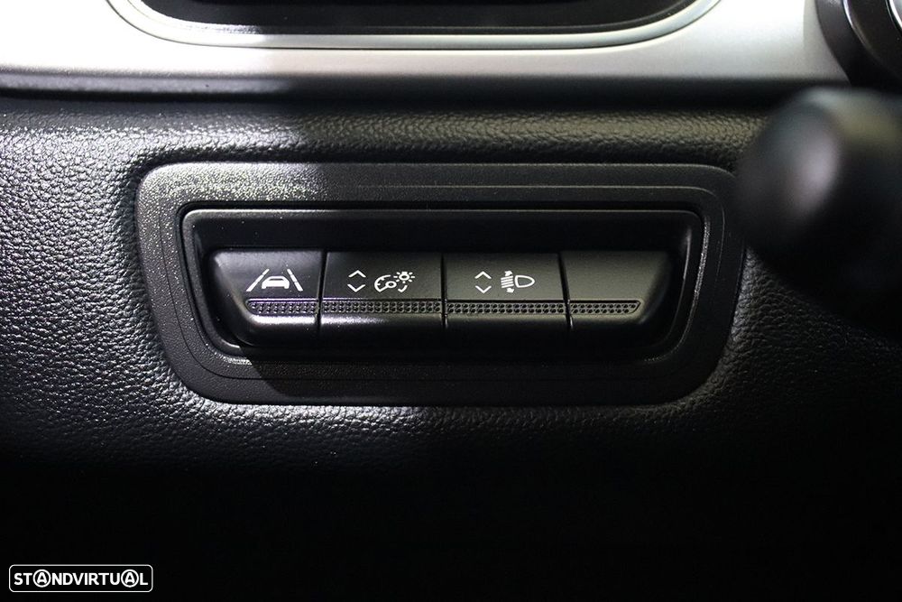 Renault Captur 1.0 TCe Techno Bi-Fuel - 20