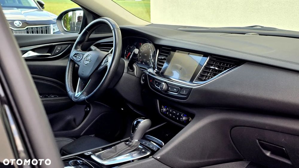 Opel Insignia 2.0 BiTurbo D 4x4 Automatik Ultimate Exclusive - 28