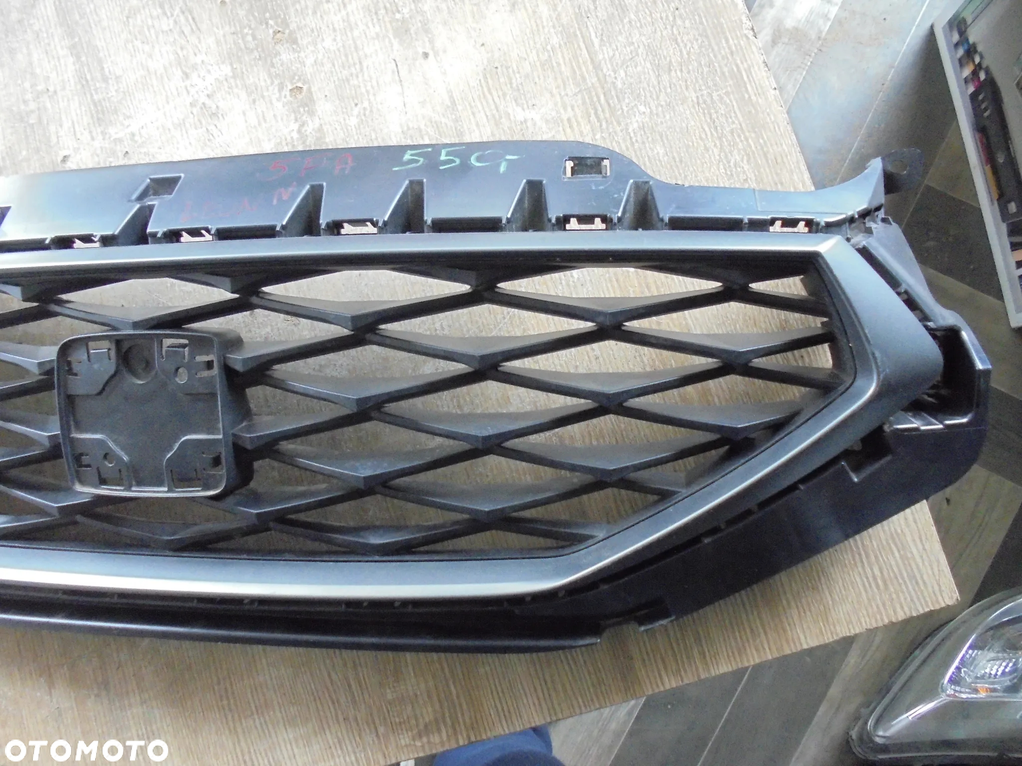 SEAT LEON IV 5FA GRILL ATRAPA - 3