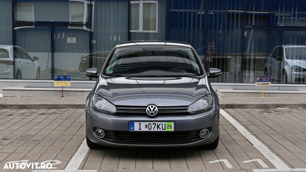 Volkswagen Golf 2.0 TDI Highline - 18