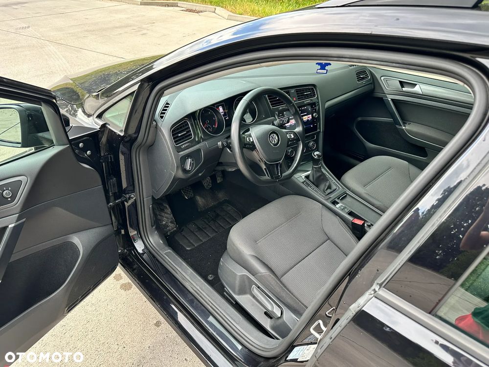Volkswagen Golf 1.6 TDI BMT Comfortline - 14