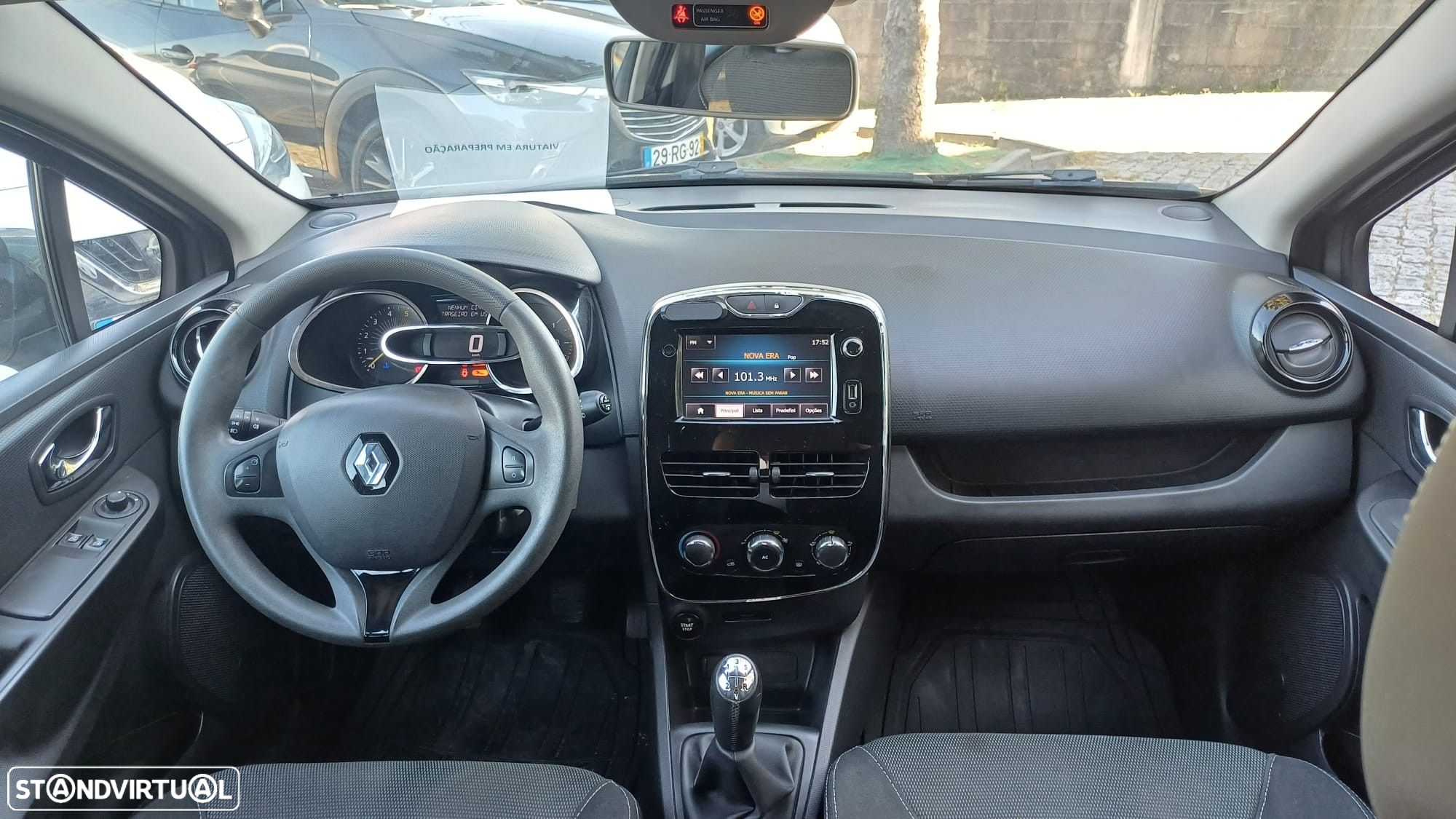 Renault Clio - 8