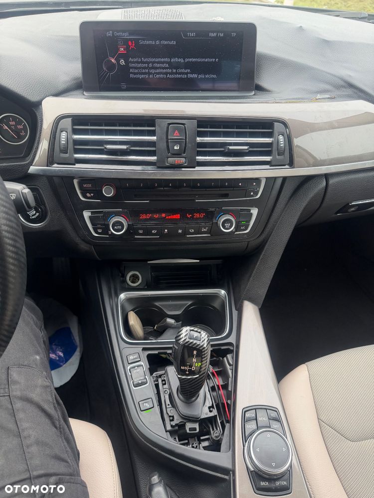 BMW 3GT 318d Sport Line - 18