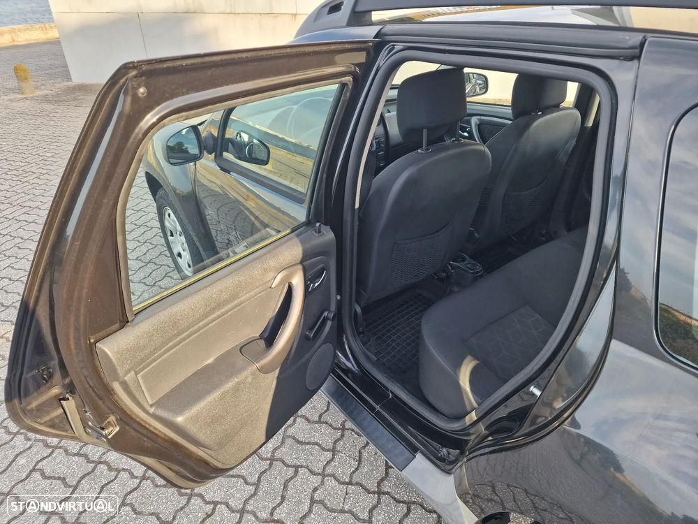 Dacia Duster dCi 110 FAP 4x4 Laureate - 40