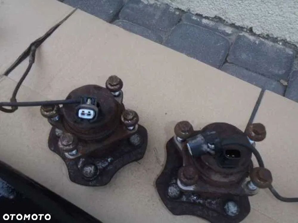 piasta łożysko czujnik abs bęben tył tylne zawieszenie toyota yaris I - 6