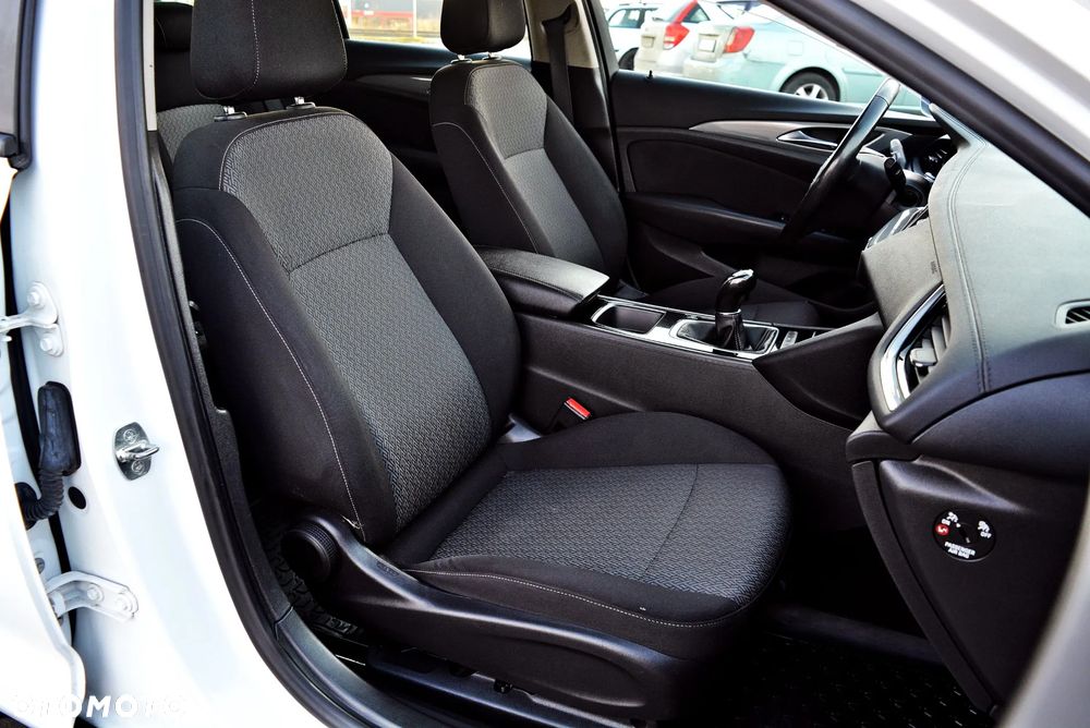 Opel Insignia 1.6 ECOTEC Exclusive - 23