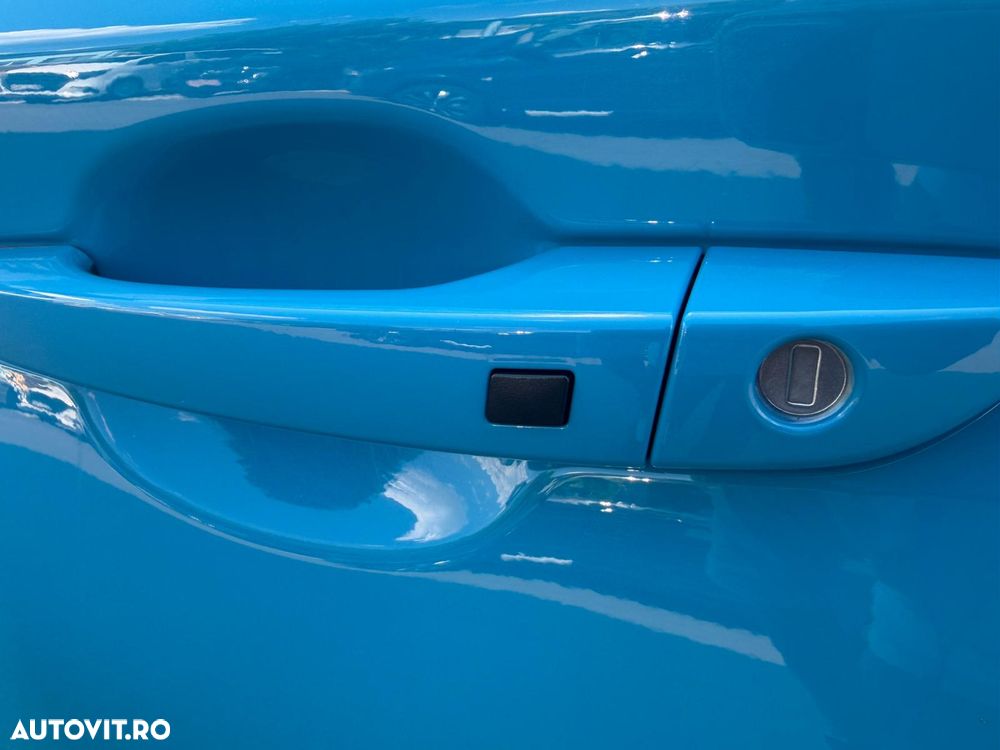 Hyundai KONA Select - 22