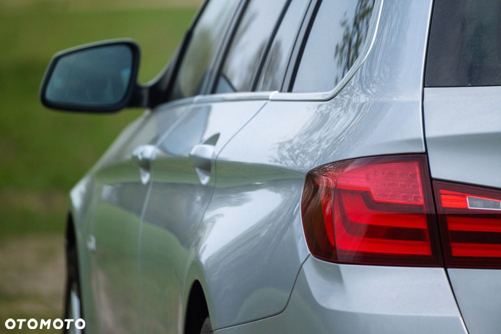 BMW Seria 5 525d - 8