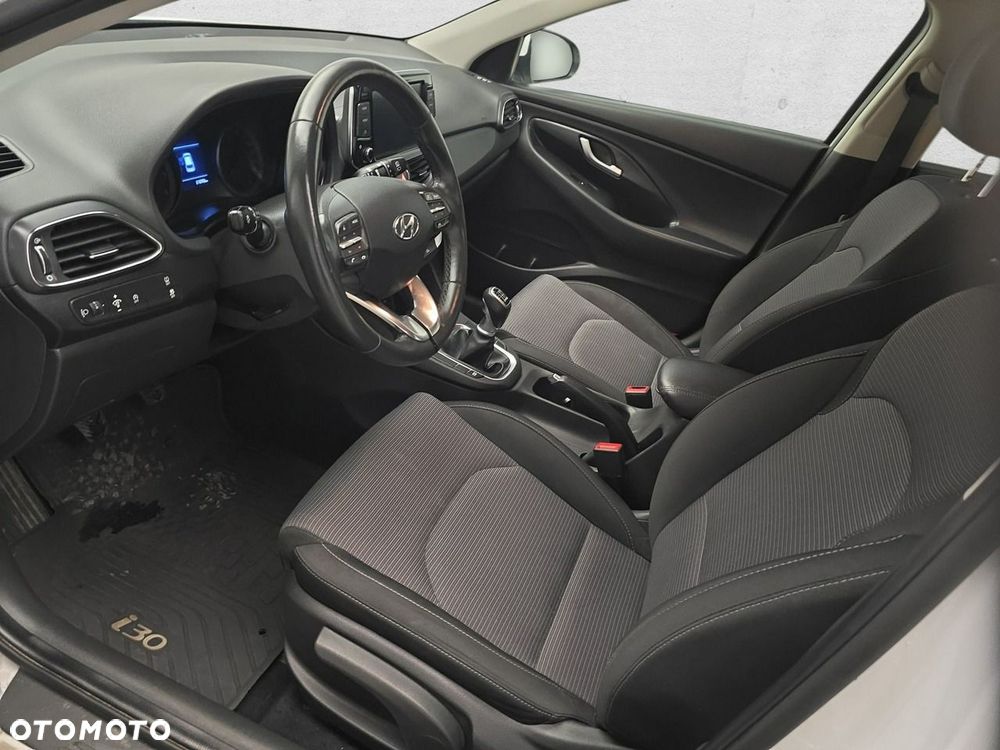 Hyundai i30 - 11