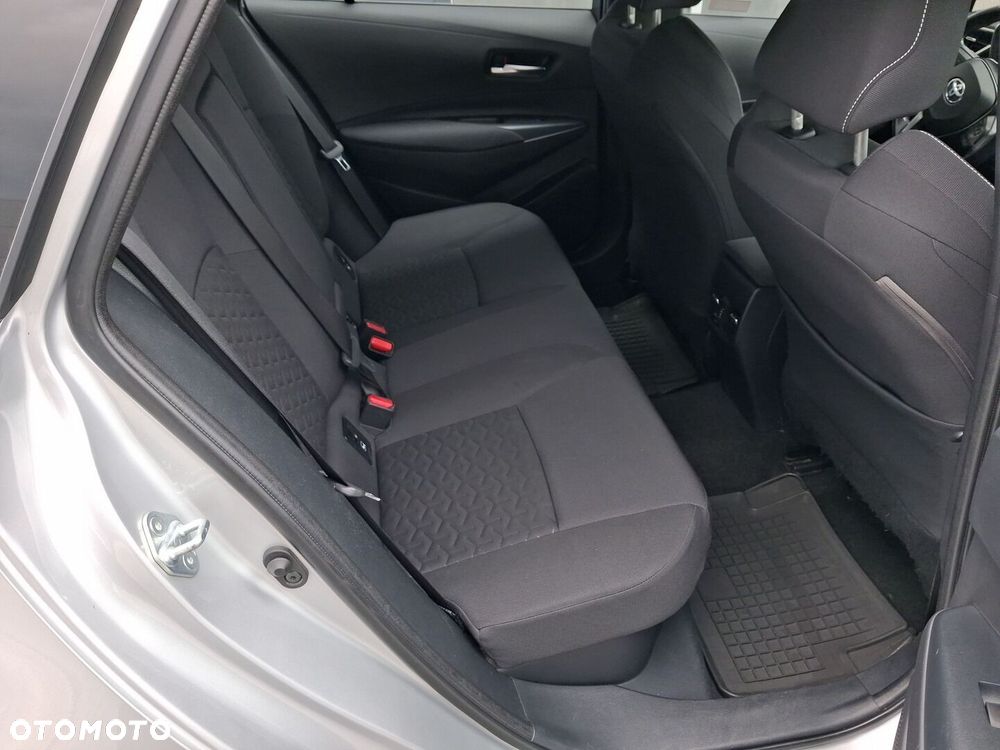 Toyota Corolla 2.0 Hybrid Comfort - 11