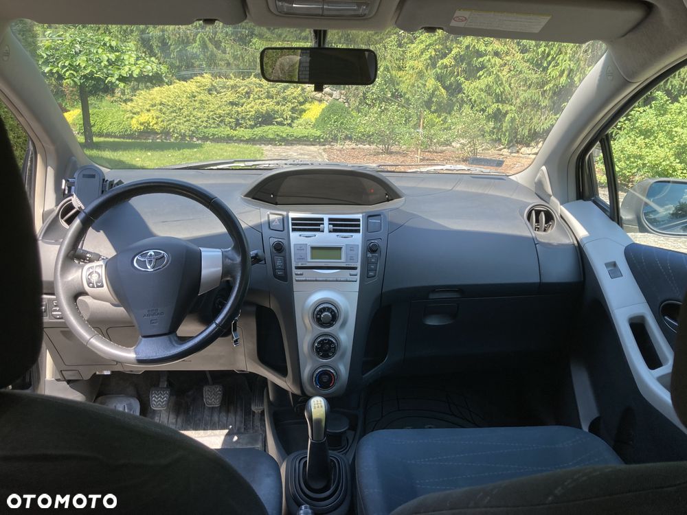 Toyota Yaris 1.3 Luna A/C - 10