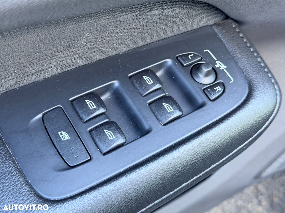 Volvo V60 D3 Geartronic Momentum - 12