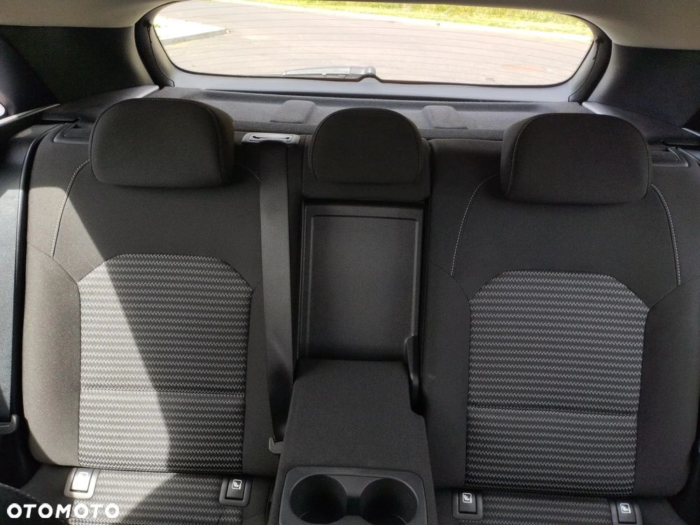 Kia Ceed 1.5 T-GDI M - 16