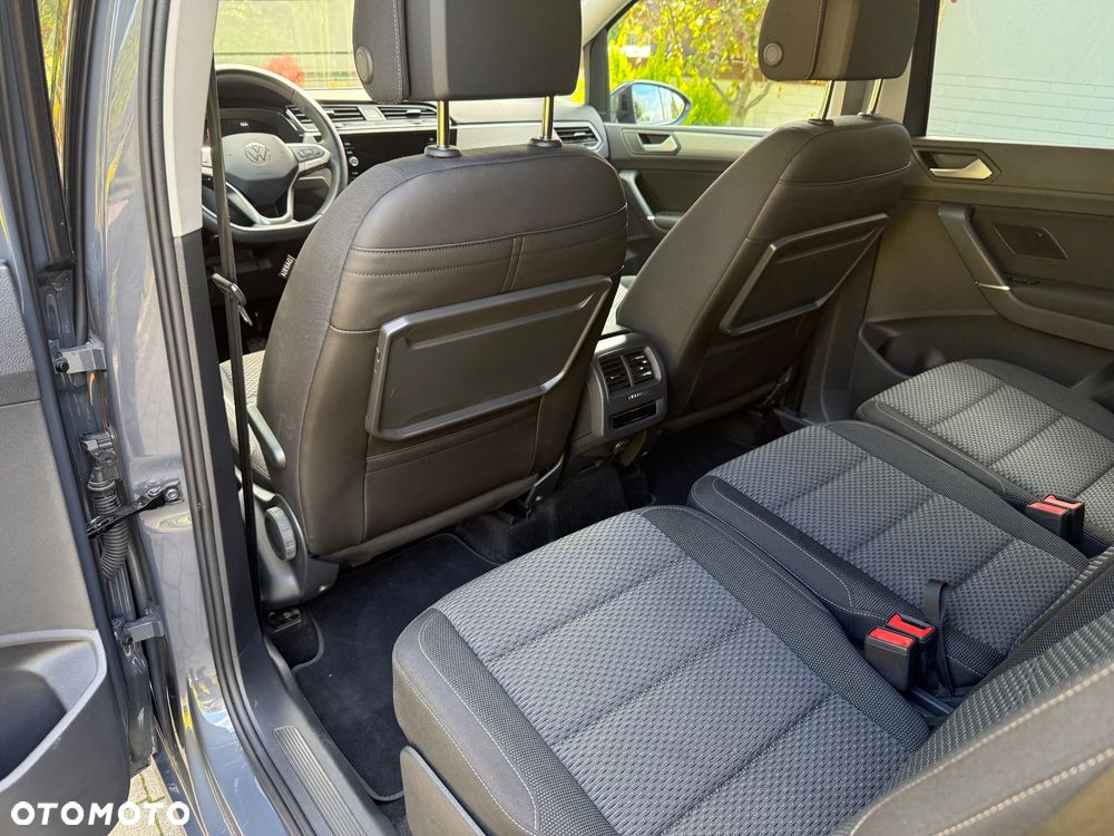 Volkswagen Touran 1.5 TSI EVO Comfortline Plus - 18