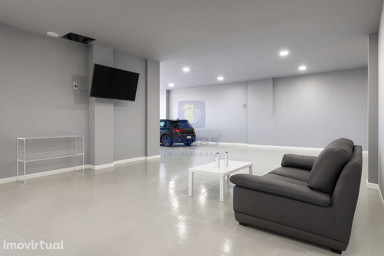 Espaço Comercial com 360 m² em Alverca do Ribatejo - Grande imagem: 2/29