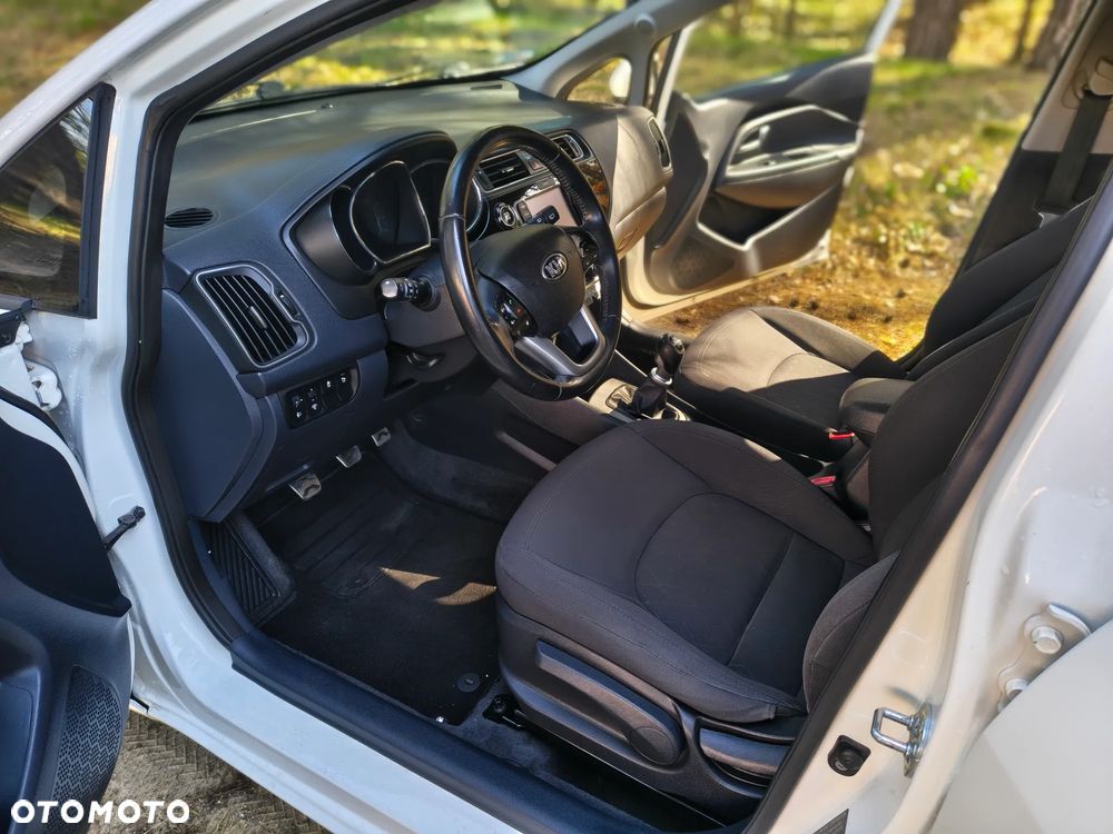 Kia Rio 1.4 crdi Business Line - 10