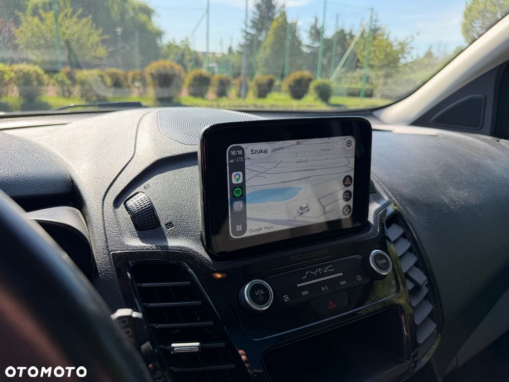 Ford Tourneo Connect Grand - 22