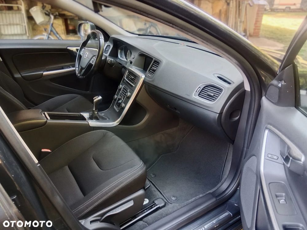 Volvo V60 - 11