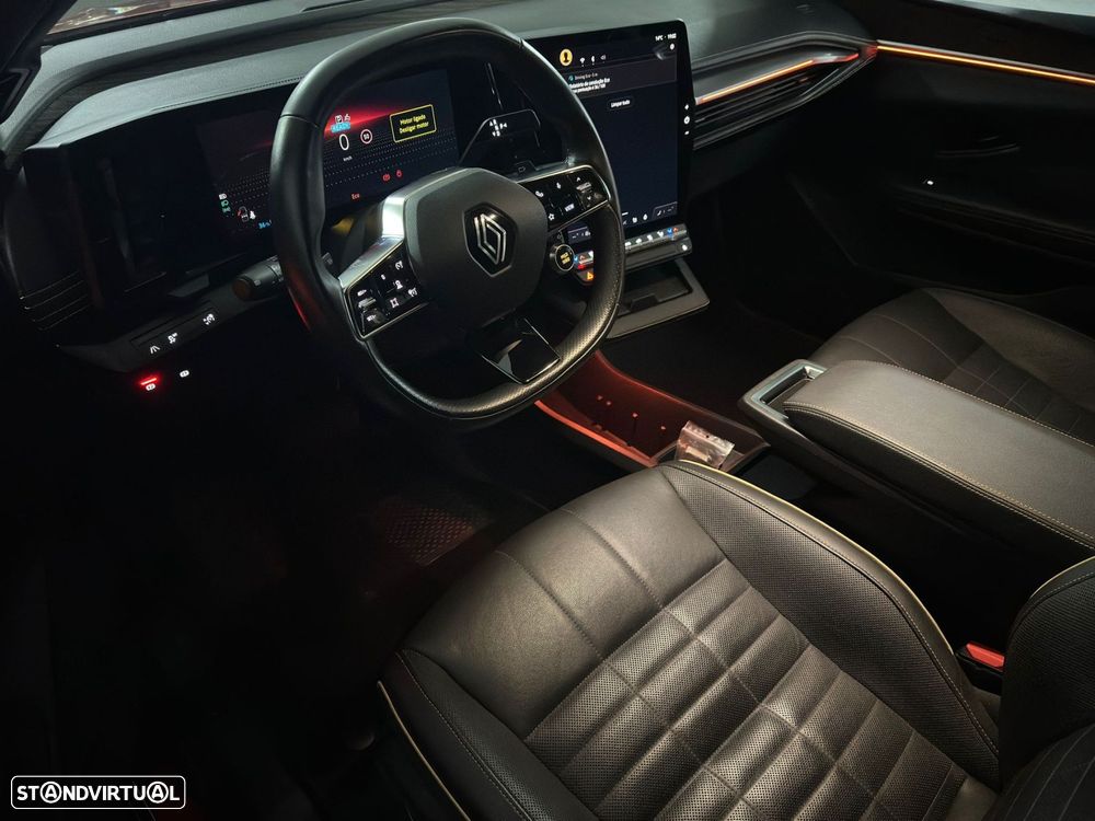 Renault Mégane E-Tech - 11